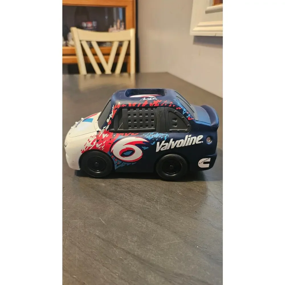 Ertl 2003 Nascar Little Racers Push N' Roll Race Car‎ - Mark Martin #6 Valvoline